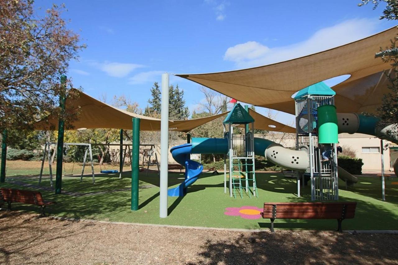 Etnachta Kibbutz Afik Villa Luaran gambar
